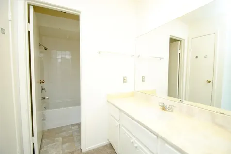 14555 Wunderlich Drive 3511 Houston TX 77069