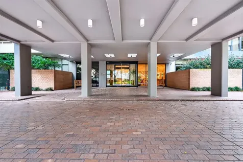 15 Greenway Plaza 2a Houston TX 77046