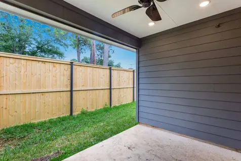 10317 Lake Road 12d Houston TX 77070
