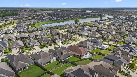 10615 Parkwood Court Missouri City TX 77459