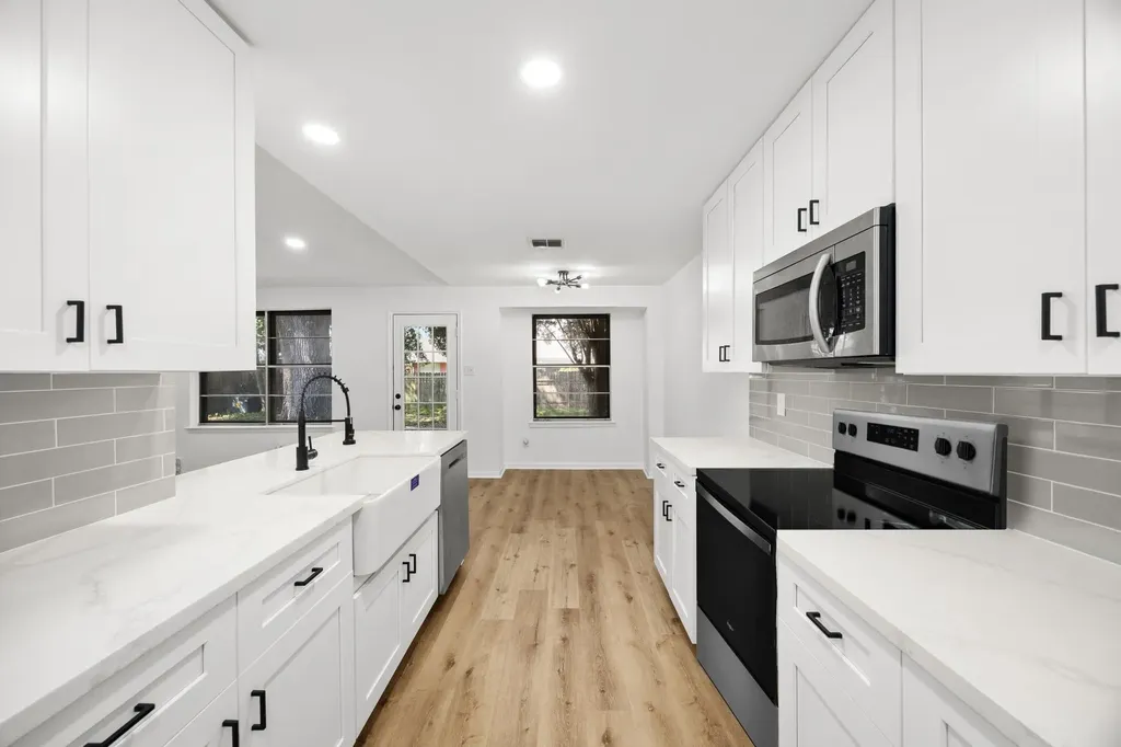 2023 Blindlake Drive Houston TX 77084