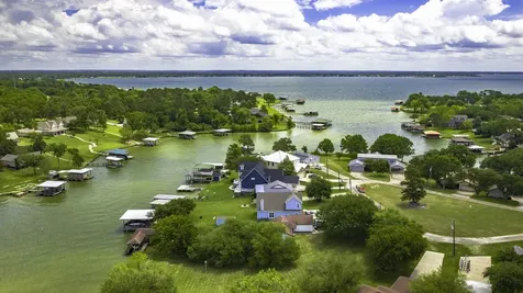 318 Harbor View Drive Livingston TX 77351