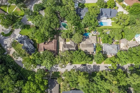 112 Broken Bough Lane Conroe TX 77304