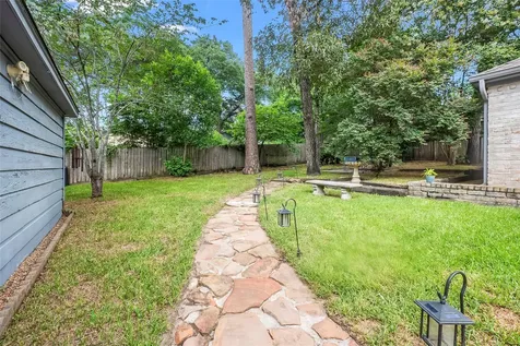 112 Broken Bough Lane Conroe TX 77304
