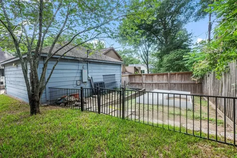112 Broken Bough Lane Conroe TX 77304