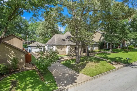 112 Broken Bough Lane Conroe TX 77304