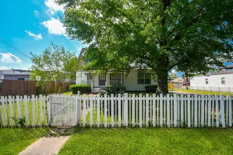 2636 Lone Oak Road Houston TX 77093