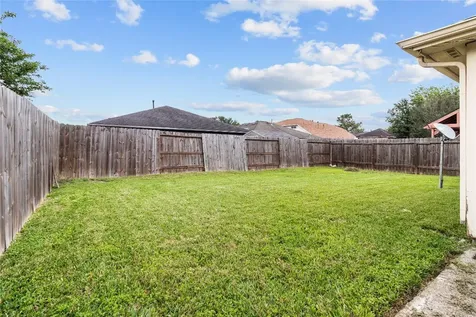 5231 Honeyvine Drive Houston TX 77048