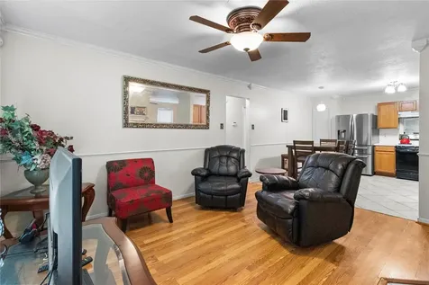 5231 Honeyvine Drive Houston TX 77048