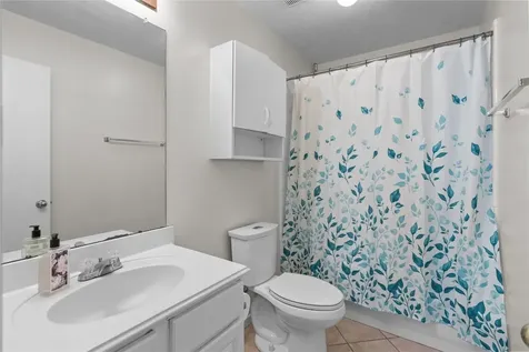 5231 Honeyvine Drive Houston TX 77048