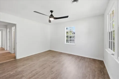 519 S 13th Street Nederland TX 77627