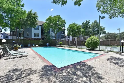 10811 Richmond Avenue 52 Houston TX 77042