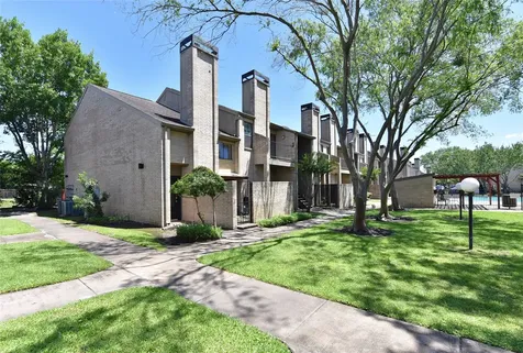 10811 Richmond Avenue 52 Houston TX 77042