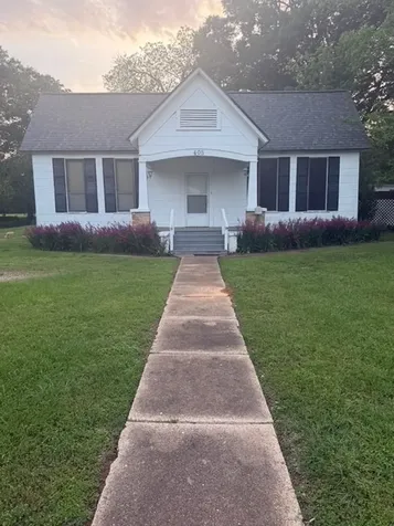 405 S 10th Street Crockett TX 75835