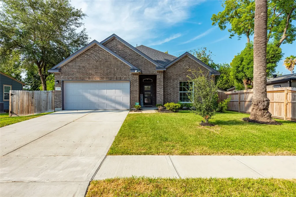 1008 8th Avenue N Texas City TX 77590