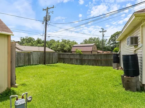 3002 El Camino Street Bay City TX 77414