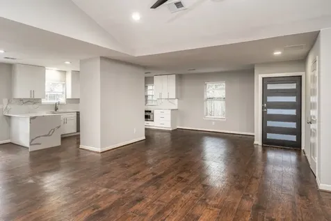 1907 Ashford Hollow Lane Houston TX 77077