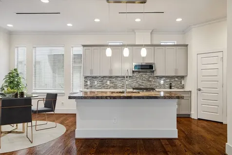 4833 Chenevert Street Houston TX 77004