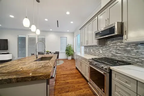 4833 Chenevert Street Houston TX 77004