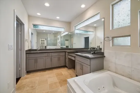 4833 Chenevert Street Houston TX 77004