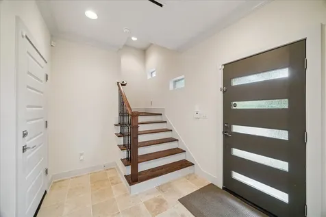 4833 Chenevert Street Houston TX 77004
