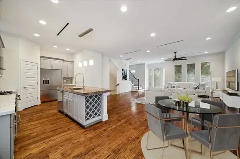 4833 Chenevert Street Houston TX 77004
