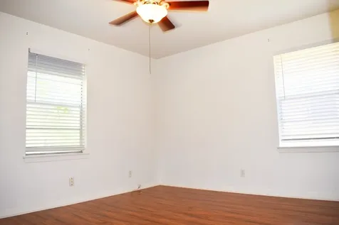 5126 Beechnut Street Houston TX 77096