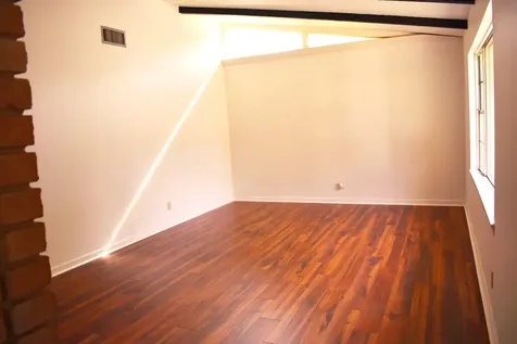5126 Beechnut Street Houston TX 77096