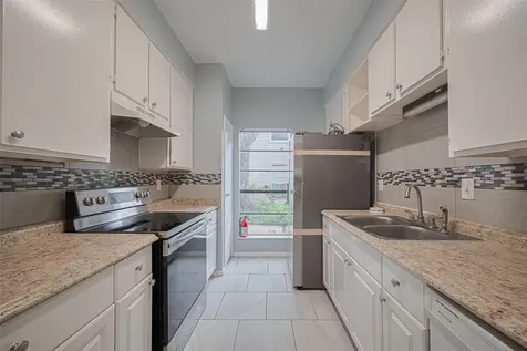 9707 Richmond Avenue 103 Houston TX 77042