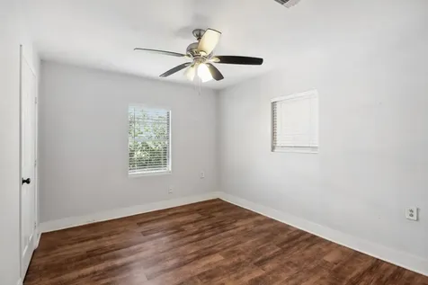 1327 33rd Street Galveston TX 77550