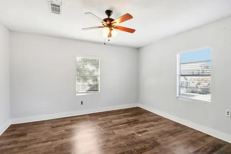 1327 33rd Street Galveston TX 77550
