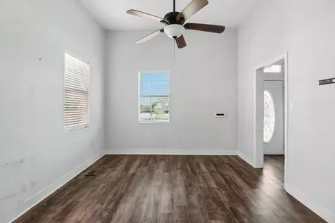 1327 33rd Street Galveston TX 77550