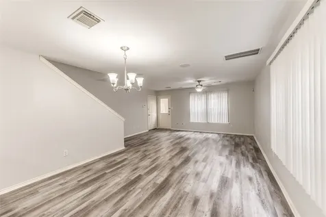 1722 Redwing Bluff Drive Houston TX 77009