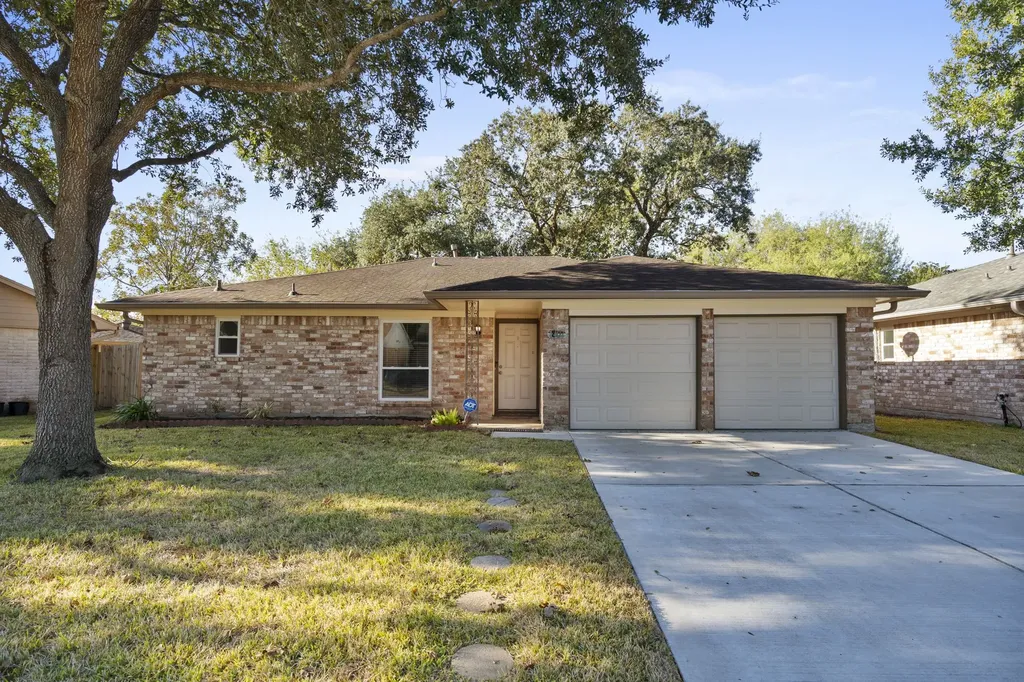 1807 Oaklawn Street Sugar Land TX 77498