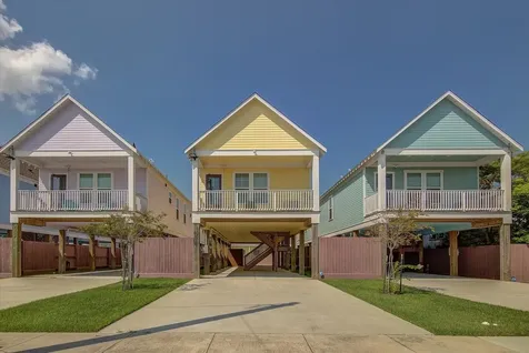 2305 67th Street Galveston TX 77551