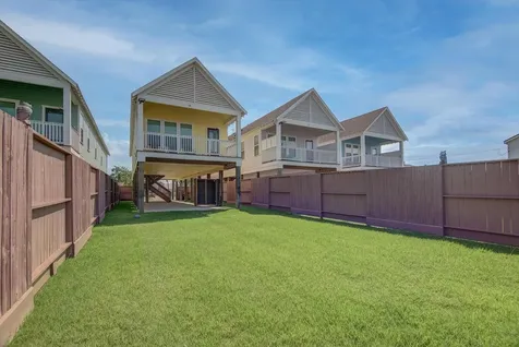 2305 67th Street Galveston TX 77551