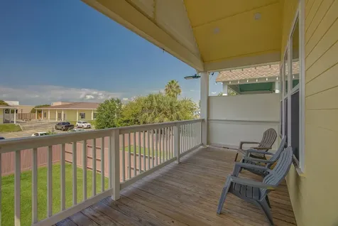 2305 67th Street Galveston TX 77551