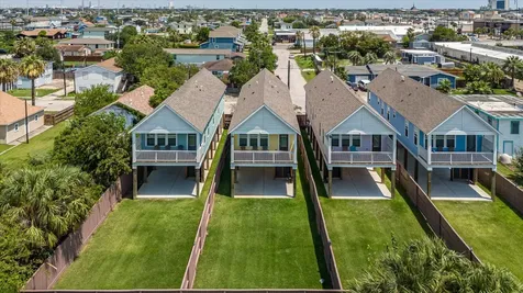 2305 67th Street Galveston TX 77551