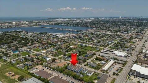 2305 67th Street Galveston TX 77551