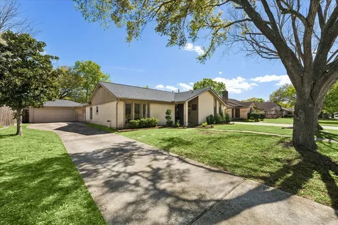 1018 El Dorado Boulevard Houston TX 77062