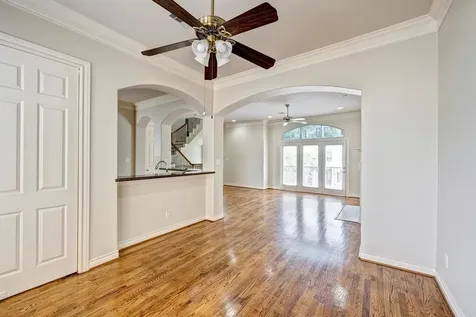 2514 Maxroy Street Houston TX 77007