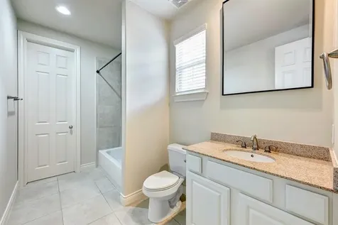 2514 Maxroy Street Houston TX 77007