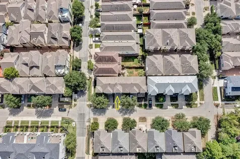 2514 Maxroy Street Houston TX 77007