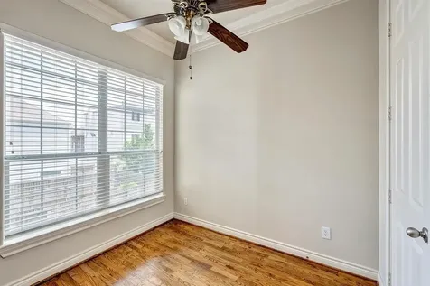 2514 Maxroy Street Houston TX 77007