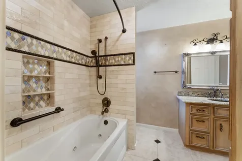 13807 Balmore Circle Houston TX 77069