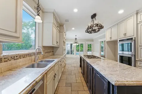 13807 Balmore Circle Houston TX 77069