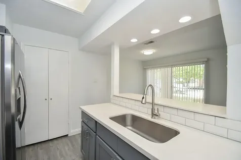 8803 Vinkins Road Houston TX 77071