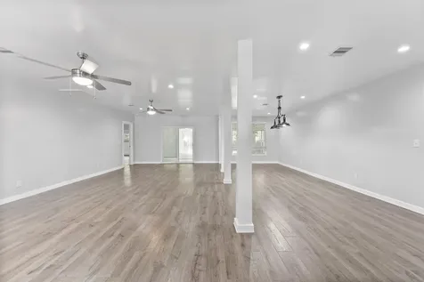 381 County Road 3404 Cleveland TX 77327