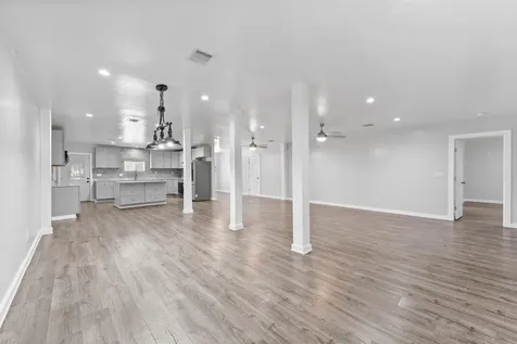 381 County Road 3404 Cleveland TX 77327