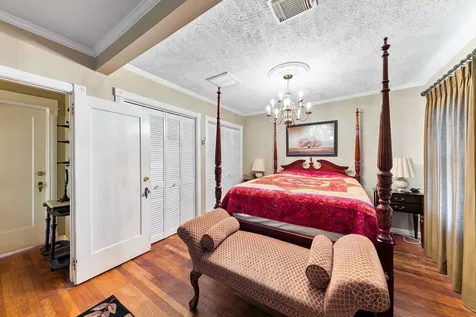2222 N Main Street Highlands TX 77562